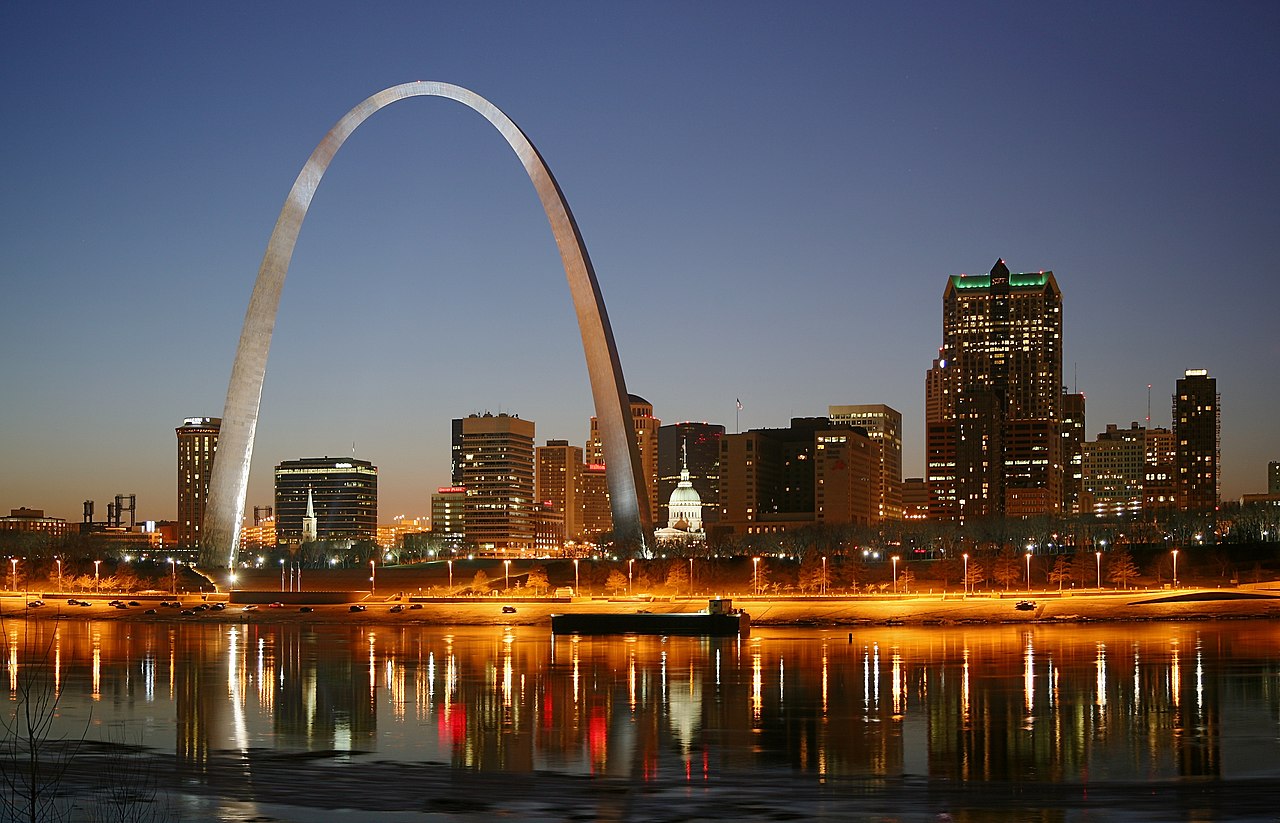 St. Louis, Branson & the Ozarks — 5-Day Missouri Road Trip