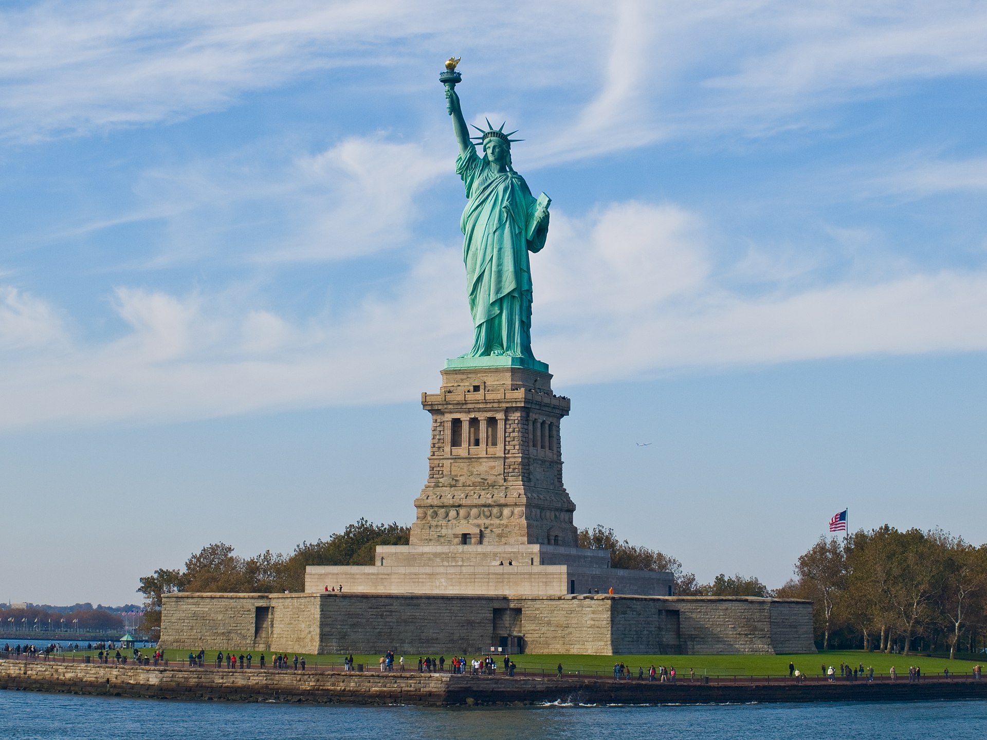 New York City: Statue of Liberty, Brooklyn Bridge & Iconic Landmarks